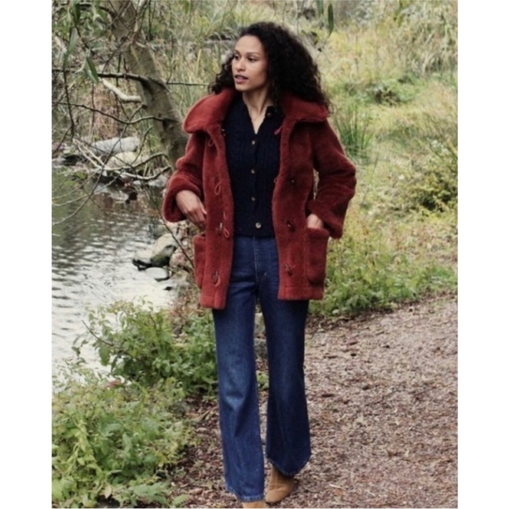 Doen Mot Vegan Shearling Coat in Chocolate Reversible Wool
